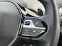 Peugeot 5008 1.2 Hybrid 136 GT Black Pack | Navigatie | Glazen schuif -kantel dak | Massagestoelen | Stoelverwarming | Camera voor & achter | Alcantara | CarPlay |