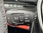 Peugeot 5008 1.2 Hybrid 136 GT Black Pack | Navigatie | Glazen schuif -kantel dak | Massagestoelen | Stoelverwarming | Camera voor & achter | Alcantara | CarPlay |