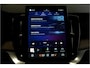 Volvo XC90 2.0 T8 AWD 335kW/456pk Aut8 Plug-in hybrid Plus Bright 7P PANORAMADAK + HARMAN/KARDON + 360 CAMERA + MATRIX LED + PILOT ASSIST + STOEL-&STUURVERWARMING + HEAD-UP DISPLAY + ADAPT.CRUISE + BLIS + PARKSENSOREN V&A + 21" LM-VELGEN!!