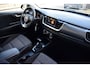 Kia Stonic 1.0 T-GDi DynamicLine | Navigatie | Camera | Cruise Control | Trekhaak | Keyless | Tot 10jr. Kia garantie |