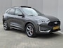 Ford Kuga 2.5 PHEV ST-Line X / Glazen schuif- en kanteldak / Trekgewicht 2.100 kg / Stuur- Stoel & Achterbankverwarming / B&O Audio Systeem / Voorruit verwarming / Elektrische achterklep / Adaptief cruise control / Apple Carplay Android Auto /