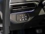 Volkswagen ID.4 Life 77 kWh SOH 90% / 204pk / NAP / Achteruitrij camera / Voorruit verwarming / Stoelverwarming /