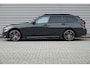 BMW 3-Serie Touring 330e M-Sport Pro | Panodak | Trekhaak | H&K | HUD | Carbon | Memory | ACC |