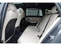 BMW 3-Serie Touring 330e M-Sport Pro | Panodak | Trekhaak | H&K | HUD | Carbon | Memory | ACC |