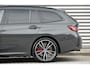 BMW 3-Serie Touring 330e M-Sport Pro | Panodak | Trekhaak | H&K | HUD | Carbon | Memory | ACC |