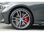 BMW 3-Serie Touring 330e M-Sport Pro | Panodak | Trekhaak | H&K | HUD | Carbon | Memory | ACC |
