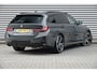 BMW 3-Serie Touring 330e M-Sport Pro | Panodak | Trekhaak | H&K | HUD | Carbon | Memory | ACC |