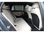 BMW 3-Serie Touring 330e M-Sport Pro | Panodak | Trekhaak | H&K | HUD | Carbon | Memory | ACC |