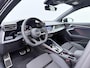 Audi A3 Limousine 35 TFSI S edition | Pano dak | SONOS | Navigatie | Camera | 19" | Stoelverwarming | S-line