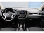 Mitsubishi Outlander 2.0 PHEV Premium | Achteruitrijcamera | Stoelverwarming | Lichtmetalen wielen | Cruise Control | Airco |