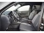 Volkswagen T-Roc 1.5 TSI Sport Business R | R-Line | Adaptive Cruise Control | Navigatie | LED | Apple Carplay | Parkeersensoren | Climate Control | DAB | Digitale Tellers |