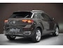 Volkswagen T-Roc 1.5 TSI Sport Business R | R-Line | Adaptive Cruise Control | Navigatie | LED | Apple Carplay | Parkeersensoren | Climate Control | DAB | Digitale Tellers |