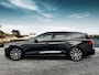 Volvo V60 T8 455PK Recharge Plus Dark| Pano| HUD| Trekhaak| 360Camera