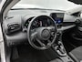Toyota Yaris 1.5 Hybrid 115 Dynamic Comfort Pack | BTW voertuig | Dodehoek detectie | Parkeersensoren voor+achter | Stoel+stuurverwarming | Draadloze telefoonlader |