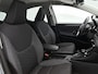 Toyota Yaris 1.5 Hybrid 115 Dynamic Comfort Pack | BTW voertuig | Dodehoek detectie | Parkeersensoren voor+achter | Stoel+stuurverwarming | Draadloze telefoonlader |