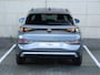 Volkswagen T-Roc Limited Edition 1.5 eTSI 116 PK | Stoel en stuur verwarming | Parkeer assistent | Navigatie | Camera |