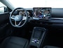 Volkswagen T-Roc Limited Edition 1.5 eTSI 116 PK | Stoel en stuur verwarming | Parkeer assistent | Navigatie | Camera |