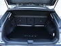 Volkswagen T-Roc Limited Edition 1.5 eTSI 116 PK | Stoel en stuur verwarming | Parkeer assistent | Navigatie | Camera |
