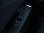 Volkswagen T-Roc Limited Edition 1.5 eTSI 116 PK | Stoel en stuur verwarming | Parkeer assistent | Navigatie | Camera |