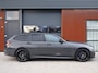 BMW 3-Serie Touring M340i xDrive High Executive | Laser | Pano | 360 | H&K | ACC | HUD | Dravitgrau | M-onderstel | Standkachel