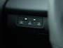 Volkswagen T-Roc R-Line First Edition 1.5 eTSI 150 PK | Black style | Navigatie | Panoramadak | Trekhaak | Headup display |