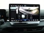 Volkswagen T-Roc R-Line First Edition 1.5 eTSI 150 PK | Black style | Navigatie | Panoramadak | Trekhaak | Headup display |