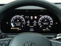 Volkswagen T-Roc R-Line First Edition 1.5 eTSI 150 PK | Black style | Navigatie | Panoramadak | Trekhaak | Headup display |