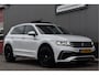 Volkswagen Tiguan 1.5 TSI R-Line Business+ Vol! Panorama, Elek. trekhaak, H&K, Matrix LED, Suzuka 20''
