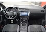 Volkswagen Tiguan 1.5 TSI R-Line Business+ Vol! Panorama, Elek. trekhaak, H&K, Matrix LED, Suzuka 20''