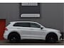 Volkswagen Tiguan 1.5 TSI R-Line Business+ Vol! Panorama, Elek. trekhaak, H&K, Matrix LED, Suzuka 20''