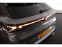 Volkswagen T-Roc 1.5 eTsi 150pk R-Line First Edition Black Style Trekhaak Camera Keyless Stoelverwarming Navigatie Panoramadak