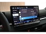 Volkswagen T-Roc 1.5 eTsi 150pk R-Line First Edition Black Style Trekhaak Camera Keyless Stoelverwarming Navigatie Panoramadak