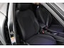 Volkswagen T-Roc 1.5 eTsi 150pk R-Line First Edition Black Style Trekhaak Camera Keyless Stoelverwarming Navigatie Panoramadak