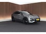 Volkswagen T-Roc 1.5 eTsi 150pk R-Line First Edition Black Style Trekhaak Camera Keyless Stoelverwarming Navigatie Panoramadak