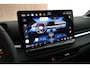 Volkswagen T-Roc 1.5 eTsi 150pk R-Line First Edition Black Style Trekhaak Camera Keyless Stoelverwarming Navigatie Panoramadak