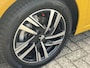Peugeot 208 1.2 PureTech Allure Pack | CarPlay | Stoelverwarming | Camera | Startknop |