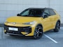 Volkswagen T-Roc R-Line First Edition 1.5 eTSI 150 PK | LED Matrix | Panoramadak | Trekhaak | Black Style | Electrische achterklep |