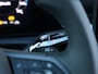 Volkswagen T-Roc R-Line First Edition 1.5 eTSI 150 PK | LED Matrix | Panoramadak | Trekhaak | Black Style | Electrische achterklep |