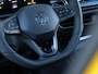 Volkswagen T-Roc R-Line First Edition 1.5 eTSI 150 PK | LED Matrix | Panoramadak | Trekhaak | Black Style | Electrische achterklep |