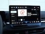 Volkswagen T-Roc R-Line First Edition 1.5 eTSI 150 PK | LED Matrix | Panoramadak | Trekhaak | Black Style | Electrische achterklep |