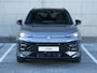 Volkswagen T-Roc R-Line First Edition 1.5 eTSI 150 PK | Trekhaak | Matrix-Led | Panoramadak | Navigatie | 360 camera |