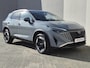 Nissan Qashqai 1.3 MHEV Xtronic N-Connecta / Facelift / Fabrieksgarantie tot 11-2027 / Dealer onderhouden / Trekgewicht 1800 kg / Cold Pack / All season banden / Stuur- Stoel & Voorruitverwarming / Adaptief cruise control / Rondomzicht camera / Apple Carplay Android Auto /