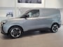 Ford Transit Courier E-Transit Limited 46 kWh | TREKHAAK | STOEL, STUUR EN VOORRUIT VERWARMING | 17 INCH LICHTMETALEN VELGEN | NAVIGATIE |