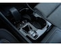 Volvo XC40 2.0 B4 Plus Dark | Trekhaak | Harman Kardon Audio | Achteruitrijcamera | Parkeersensoren | Keyless Entry | Elektrische Achterklep | Elektrisch Verstelbare Voorstoelen | Stoelverwarming | Google Navigatie | Apple Carplay | Android Auto | Lichtmetalen Velgen 18 inch