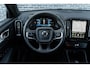 Volvo XC40 2.0 B4 Plus Dark | Trekhaak | Harman Kardon Audio | Achteruitrijcamera | Parkeersensoren | Keyless Entry | Elektrische Achterklep | Elektrisch Verstelbare Voorstoelen | Stoelverwarming | Google Navigatie | Apple Carplay | Android Auto | Lichtmetalen Velgen 18 inch