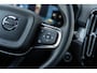 Volvo XC40 2.0 B4 Plus Dark | Trekhaak | Harman Kardon Audio | Achteruitrijcamera | Parkeersensoren | Keyless Entry | Elektrische Achterklep | Elektrisch Verstelbare Voorstoelen | Stoelverwarming | Google Navigatie | Apple Carplay | Android Auto | Lichtmetalen Velgen 18 inch
