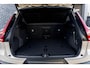 Volvo XC40 2.0 B4 Plus Dark | Trekhaak | Harman Kardon Audio | Achteruitrijcamera | Parkeersensoren | Keyless Entry | Elektrische Achterklep | Elektrisch Verstelbare Voorstoelen | Stoelverwarming | Google Navigatie | Apple Carplay | Android Auto | Lichtmetalen Velgen 18 inch