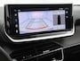 Peugeot e-2008 SUV EV Allure Avantage 54 kWh 156pk | Accu 98% | Lage kilometerstand! | 406km WLTP Actieradius | Navigatie | 360° Camera | Climate Control | Adaptieve Cruise Control | Parkeersensoren v+a | Dodehoeksensor | Keyless | Draadloze Apple Carplay / Android Auto + telefoonlader | Digitaal instrumentenpaneel | Armsteun | Elektrisch inklapbare spiegels | DAB+ radio | Led koplampen | Donker getint glas | 17" lichtmetalen velgen |