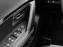 Peugeot e-2008 SUV EV Allure Avantage 54 kWh 156pk | Accu 98% | Lage kilometerstand! | 406km WLTP Actieradius | Navigatie | 360° Camera | Climate Control | Adaptieve Cruise Control | Parkeersensoren v+a | Dodehoeksensor | Keyless | Draadloze Apple Carplay / Android Auto + telefoonlader | Digitaal instrumentenpaneel | Armsteun | Elektrisch inklapbare spiegels | DAB+ radio | Led koplampen | Donker getint glas | 17" lichtmetalen velgen |