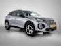 Peugeot e-2008 SUV EV Allure Avantage 54 kWh 156pk | Accu 98% | Lage kilometerstand! | 406km WLTP Actieradius | Navigatie | 360° Camera | Climate Control | Adaptieve Cruise Control | Parkeersensoren v+a | Dodehoeksensor | Keyless | Draadloze Apple Carplay / Android Auto + telefoonlader | Digitaal instrumentenpaneel | Armsteun | Elektrisch inklapbare spiegels | DAB+ radio | Led koplampen | Donker getint glas | 17" lichtmetalen velgen |